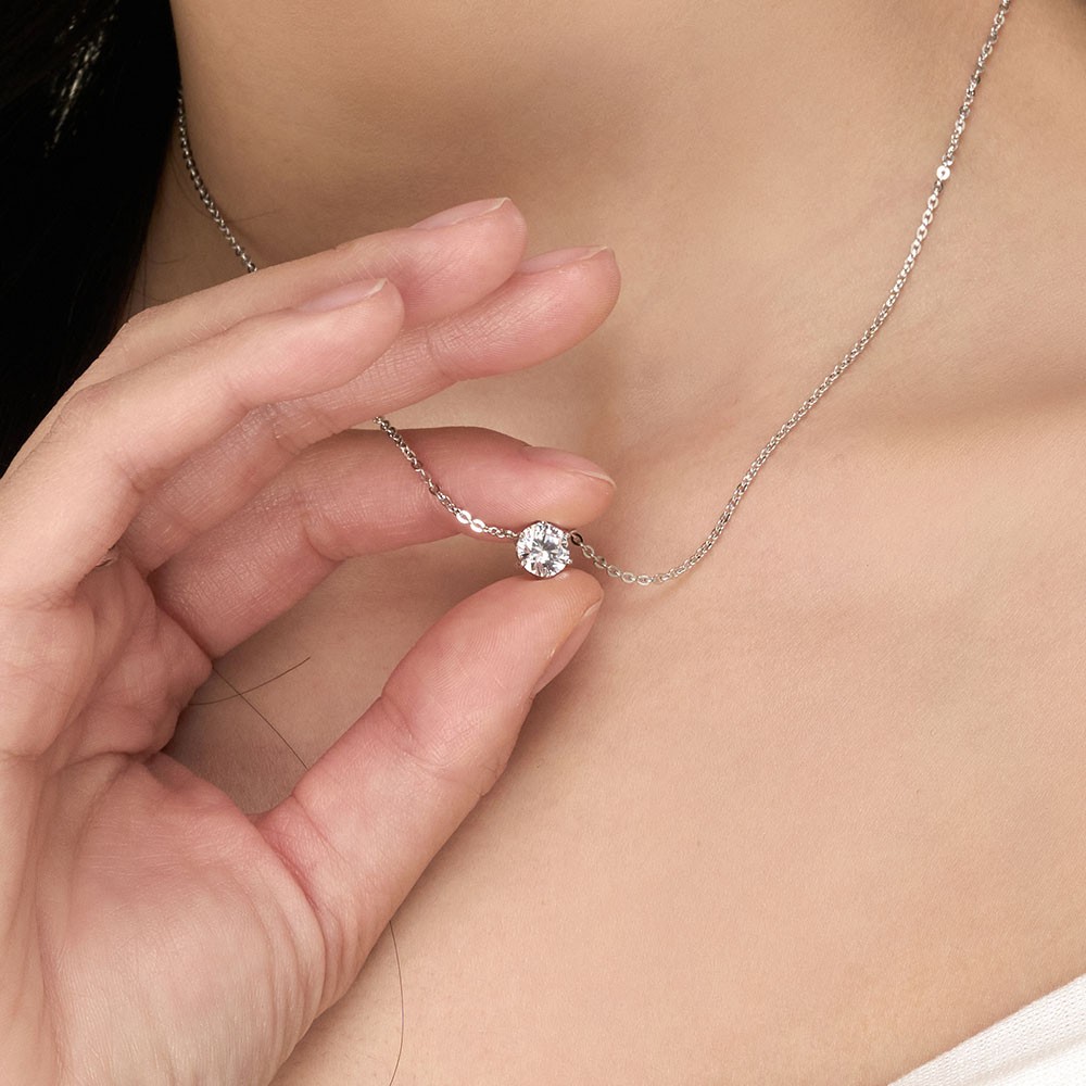 1캐럿 모이사나이트 목걸이 6프롱요약정보 및 구매